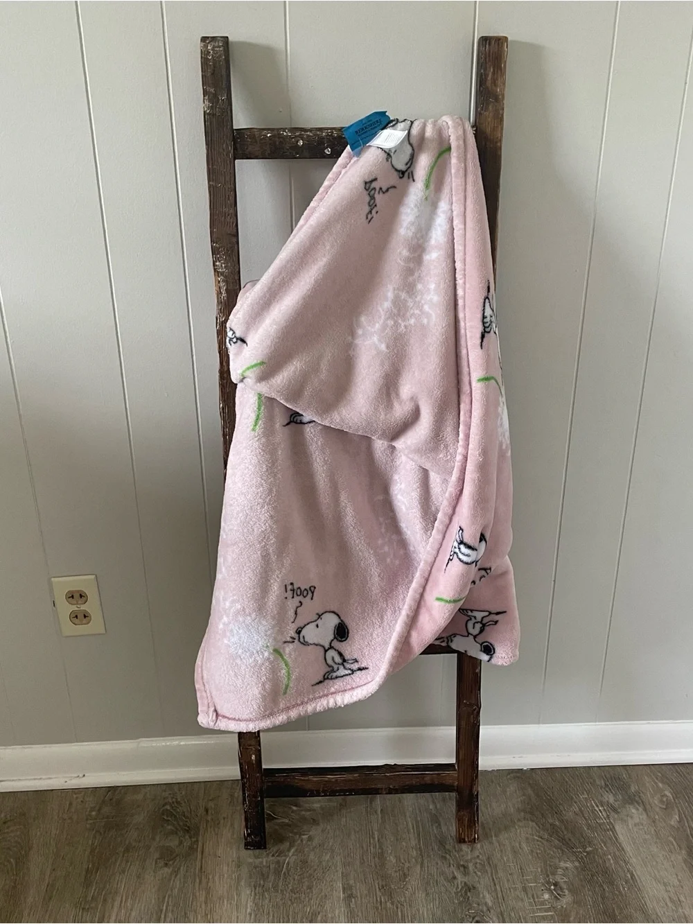 Berkshire Peanuts Snoopy Pink Fleece Throw Blanket 45” x 62” – Soft Plush